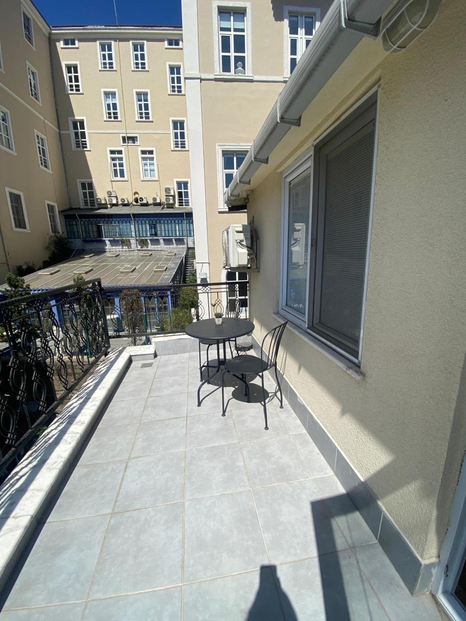Sapphire Suites Taksim Estambul Exterior foto